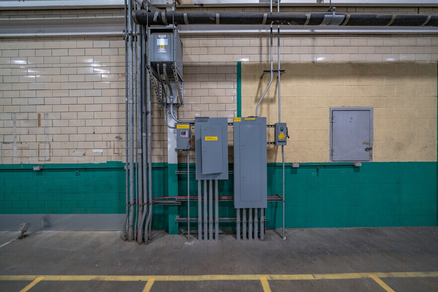 More Photos Of 1801 Mill Ave NE, Brainerd Warehouse For Lease