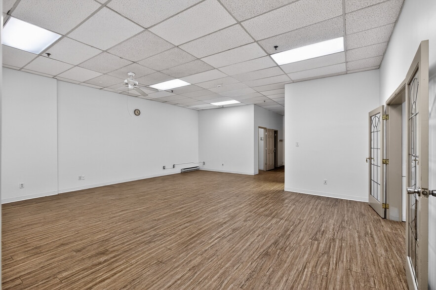 More Photos Of 439-441 E Hastings st, Vancouver Flex For Lease