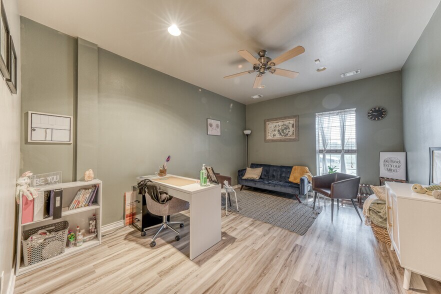 More Photos Of 301 Center Court Dr, Bridgeport Warehouse For Sale