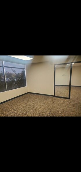 More Photos Of 3601 82nd Ave, Leduc Flex For Lease