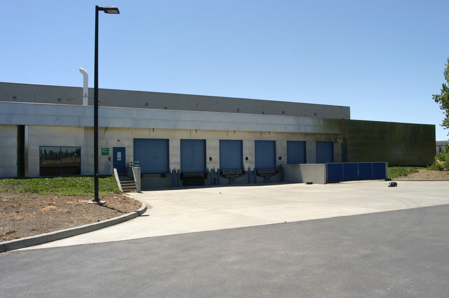More Photos Of 2300 N Watney Way, Fairfield Warehouse For Sale