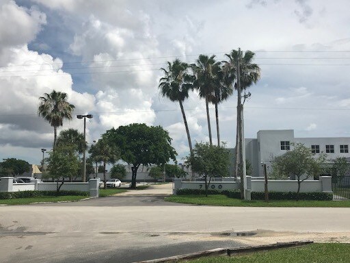 More Photos Of 7500 NW 52nd St, Miami Medical For Lease