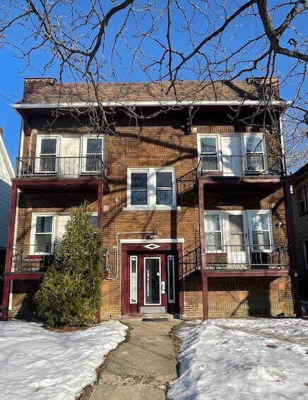 Primary Photo Of 957 E 143rd St, Cleveland Multifamily For Sale
