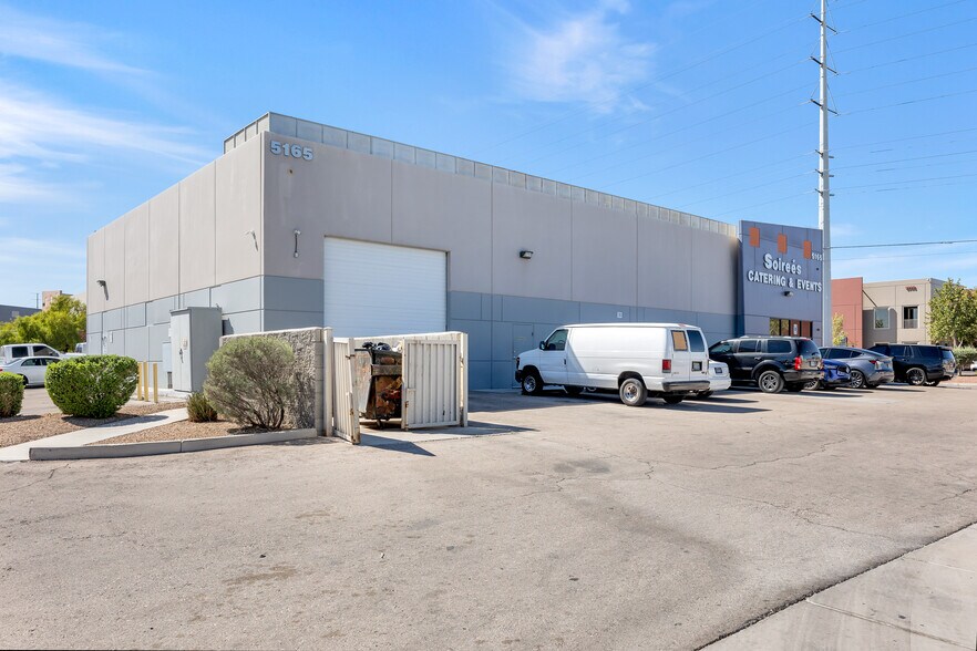 More Photos Of 5165 W Oquendo Rd, Las Vegas Food Processing For Lease