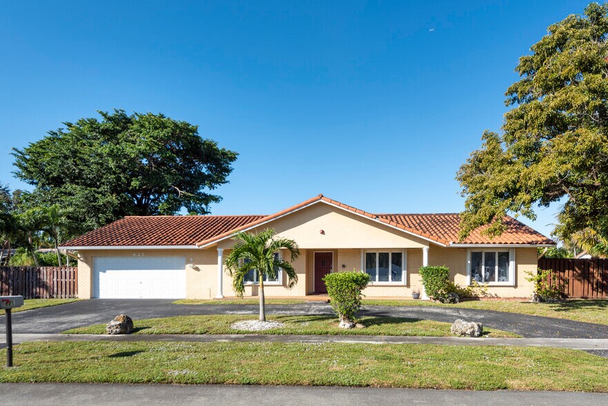 More Photos Of 621 NW 76th Ave, Plantation Assisted Living For Sale