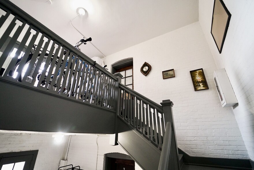 More Photos Of 2101 N Pennsylvania St, Indianapolis Apartments For Sale