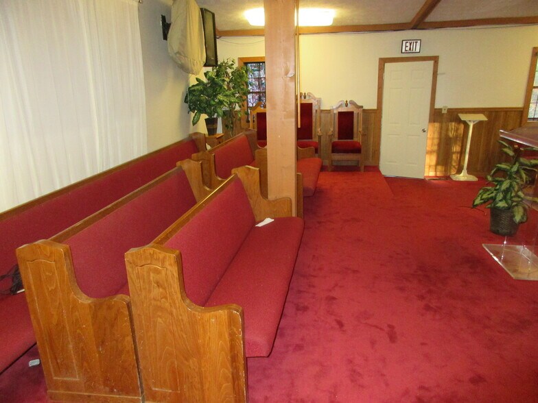 More Photos Of 2639 Morris St, Atlanta Religious Facility For Sale