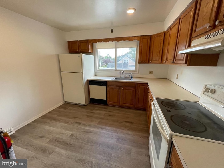 More Photos Of 1071 E Landis Ave, Vineland Medical For Sale