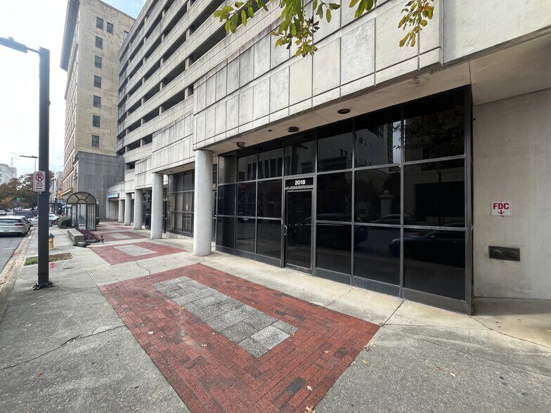 More Photos Of 2008-2018 2nd Ave N, Birmingham Specialty For Lease