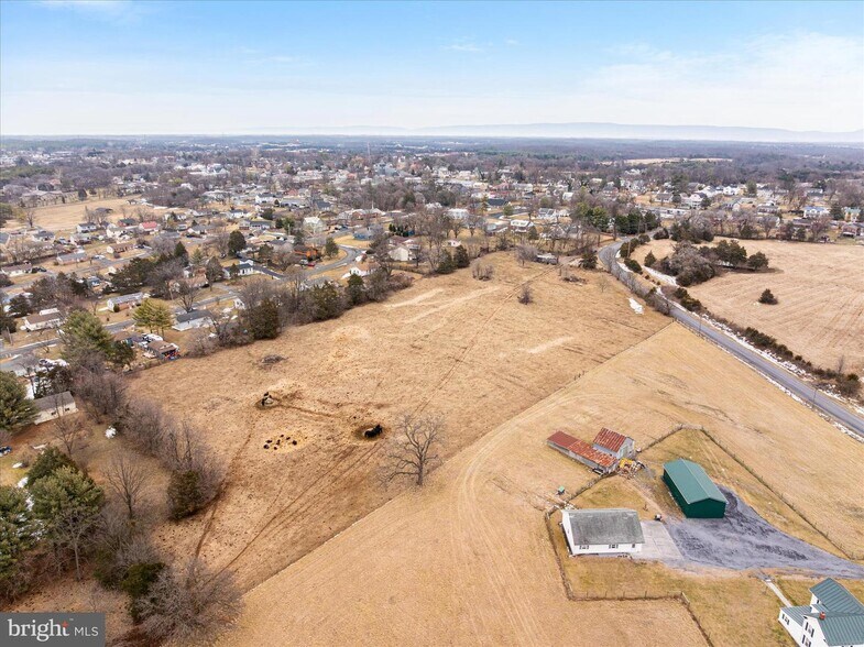 More Photos Of 856 Veterans Rd, Middletown Land For Sale