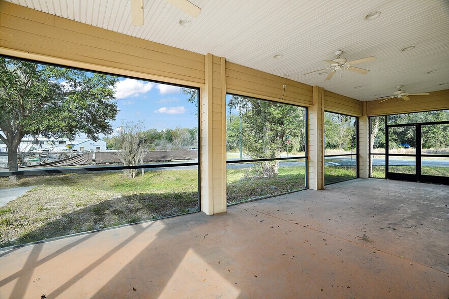 More Photos Of 2535 Main St, Leesburg Restaurant For Sale