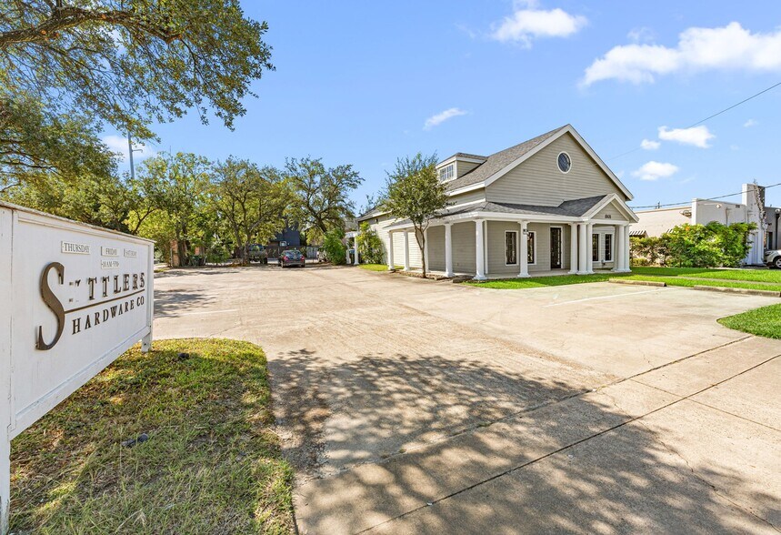 More Photos Of 1901 W Alabama St, Houston Freestanding For Sale