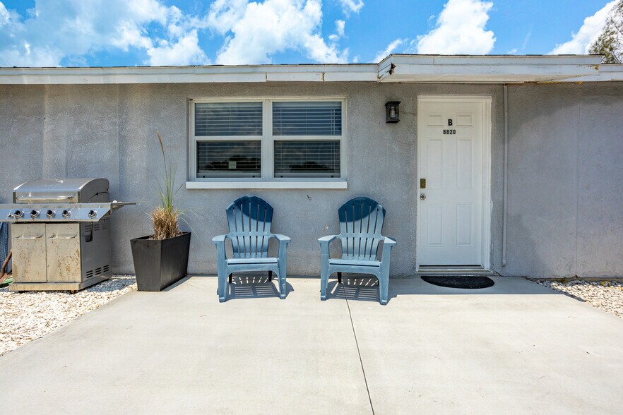 More Photos Of 8820 Rocky Creek Dr, Tampa Apartments For Sale