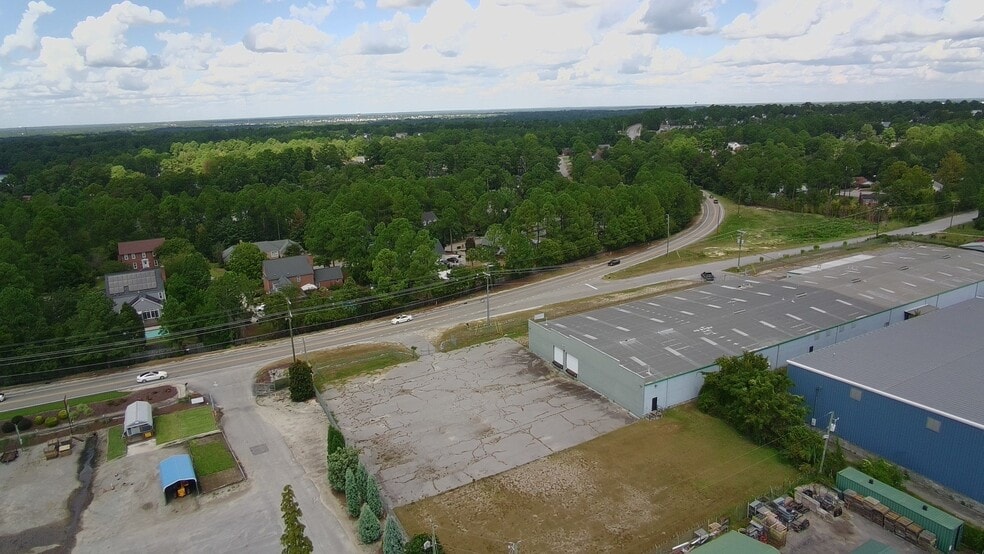 More Photos Of 408 N Springs Rd, Columbia Warehouse For Lease
