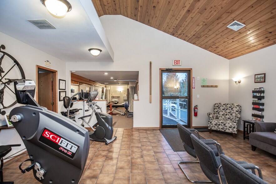 More Photos Of 11 Garden Rd, Plaistow Medical For Lease