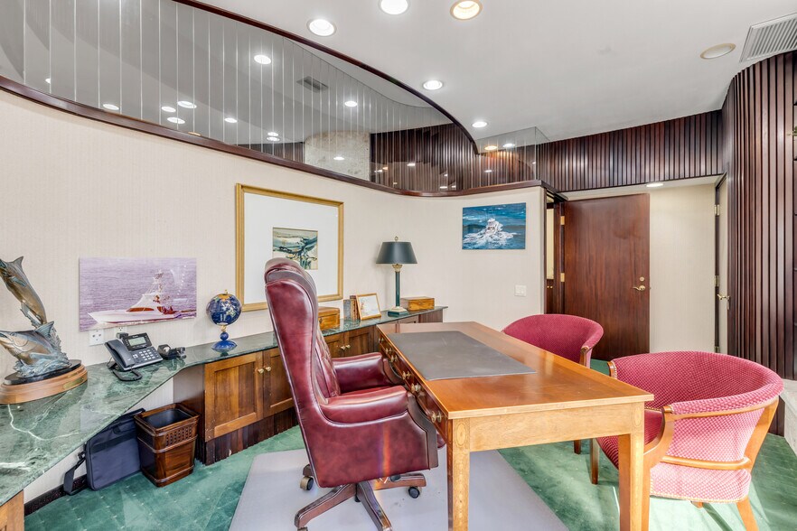 More Photos Of 100-104 Riverside Dr, New Smyrna Beach Office For Sale