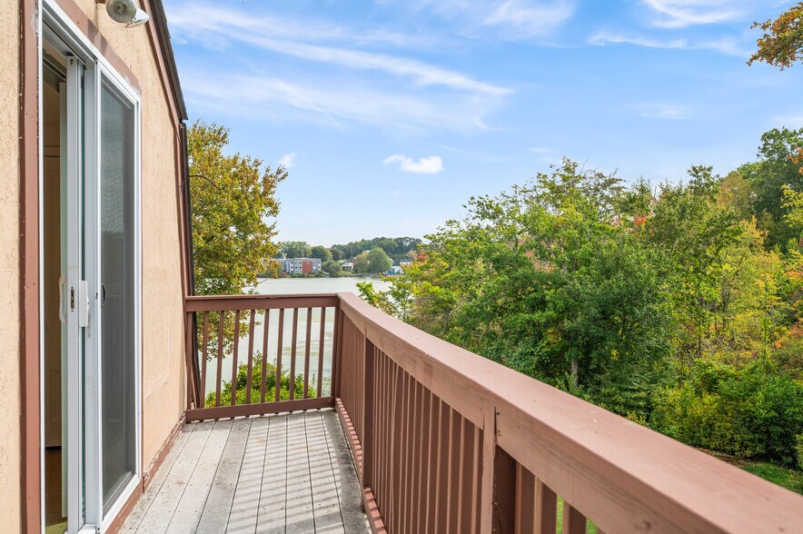 More Photos Of 2 Douglas Pike, Smithfield Office For Sale