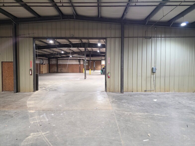 More Photos Of 6190 US Hwy 220, Stoneville Warehouse For Lease