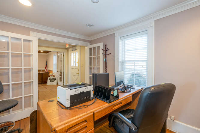 More Photos Of 497 NW Kirk Rd, Marietta Office For Sale