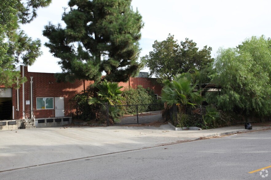 More Photos Of 8964 Oso Ave, Chatsworth Warehouse For Sale