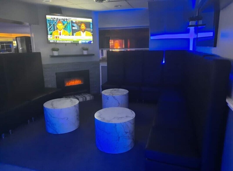 More Photos Of 1662 W Mound St, Columbus Restaurant For Sale