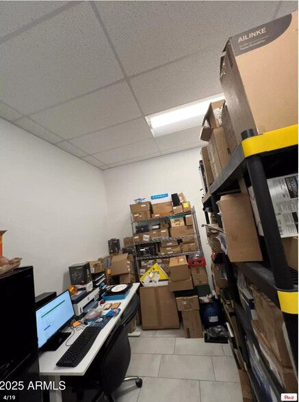 More Photos Of 16835 N Park Pl, Glendale Unknown For Lease