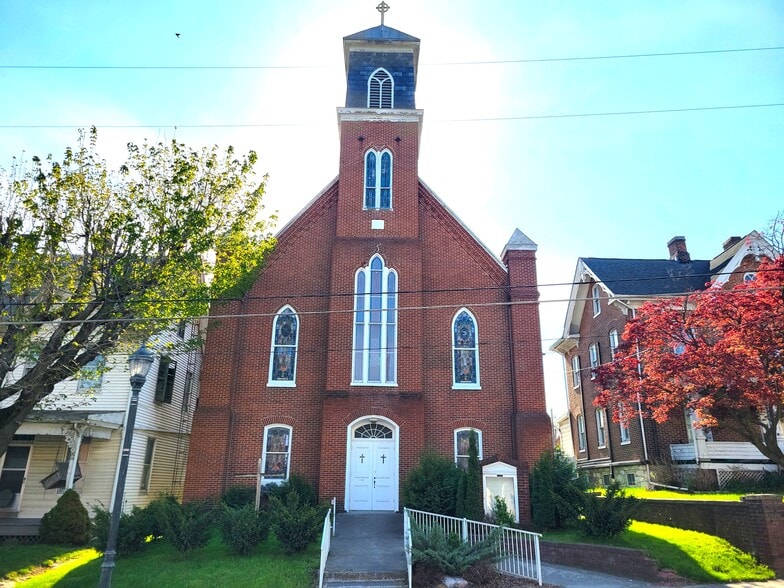 Primary Photo Of 7 S Main St, Union Bridge Religious Facility For Sale
