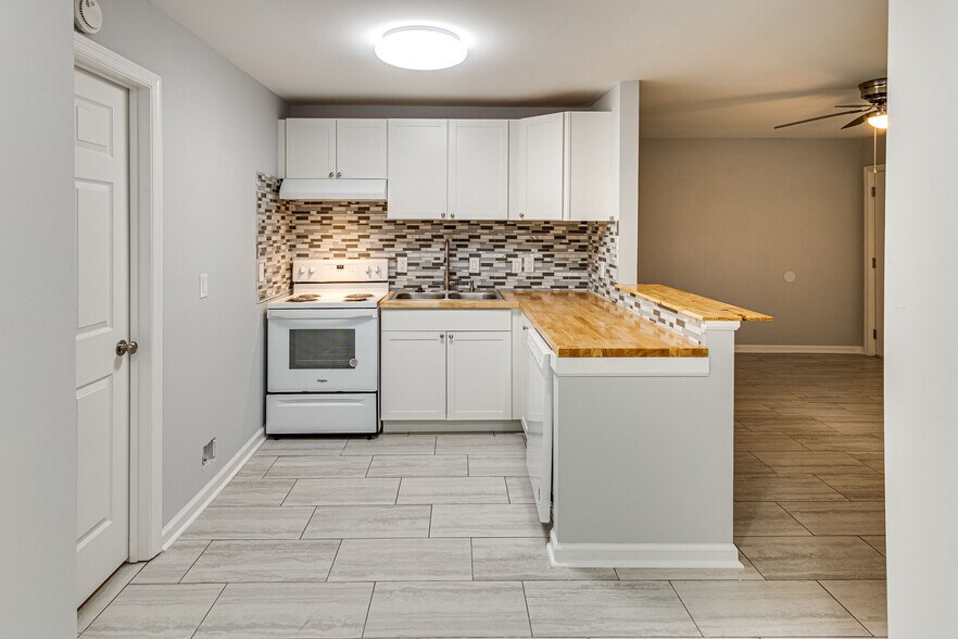 More Photos Of 501 Cedarmont Dr, Antioch Apartments For Sale