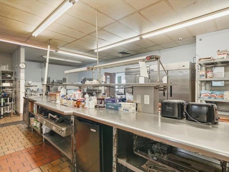 More Photos Of 8797 20th St, Vero Beach Hotel For Sale