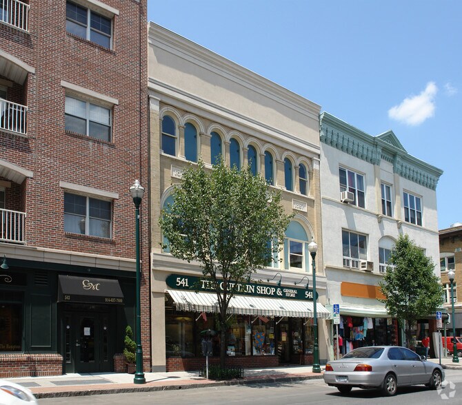 More Photos Of 541 Main St, New Rochelle Office For Sale