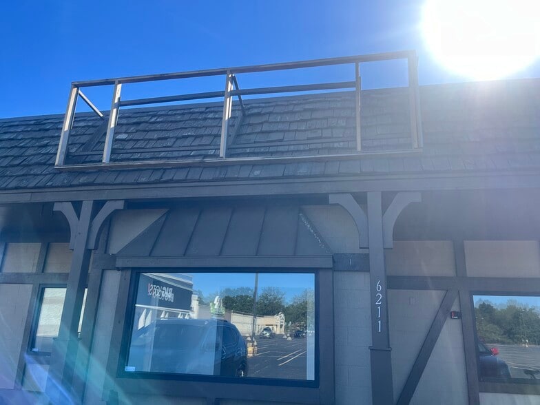 More Photos Of 6211 S Westnedge Ave, Portage Freestanding For Lease