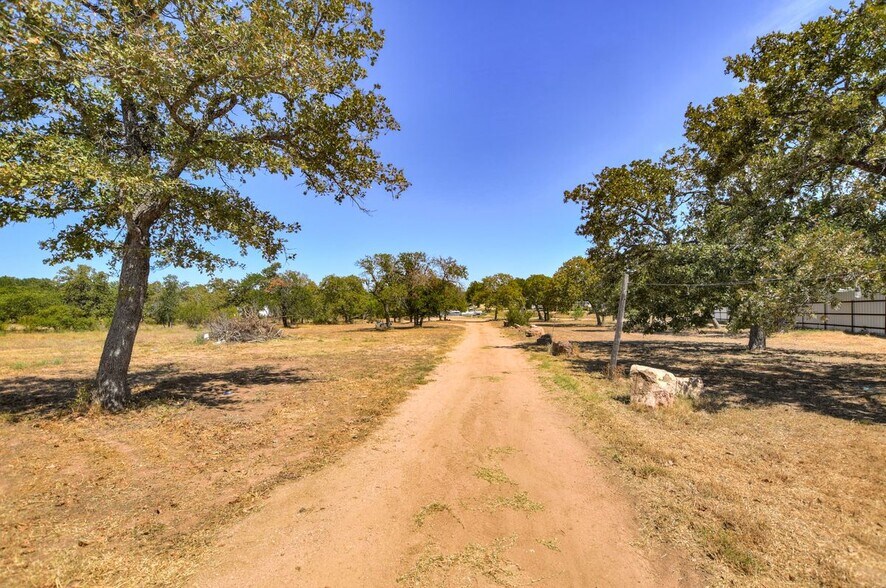 More Photos Of 8164 Hwy 261, Buchanan Dam Land For Sale