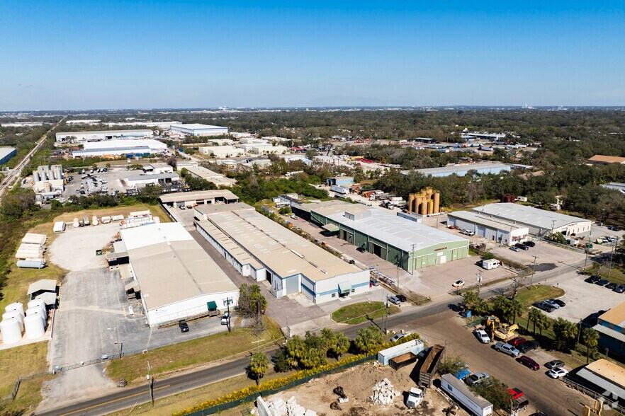 More Photos Of 5208 St Paul St, Tampa Warehouse For Lease