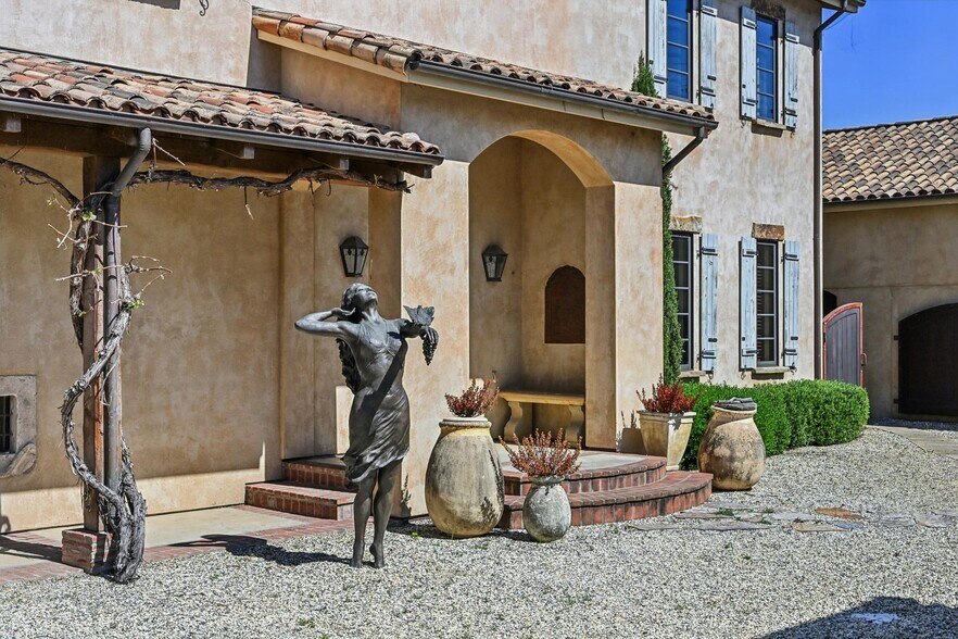 More Photos Of 1096 Hardman Ave, Napa Winery Vineyard For Sale