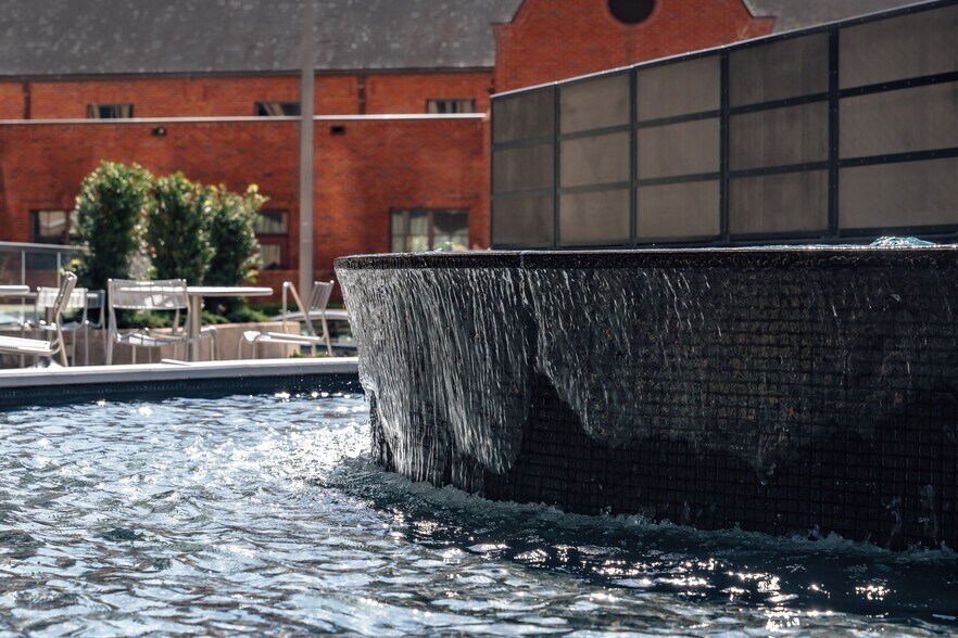 More Photos Of 451 Florida St & 450 Laurel St, Baton Rouge Unknown For Lease