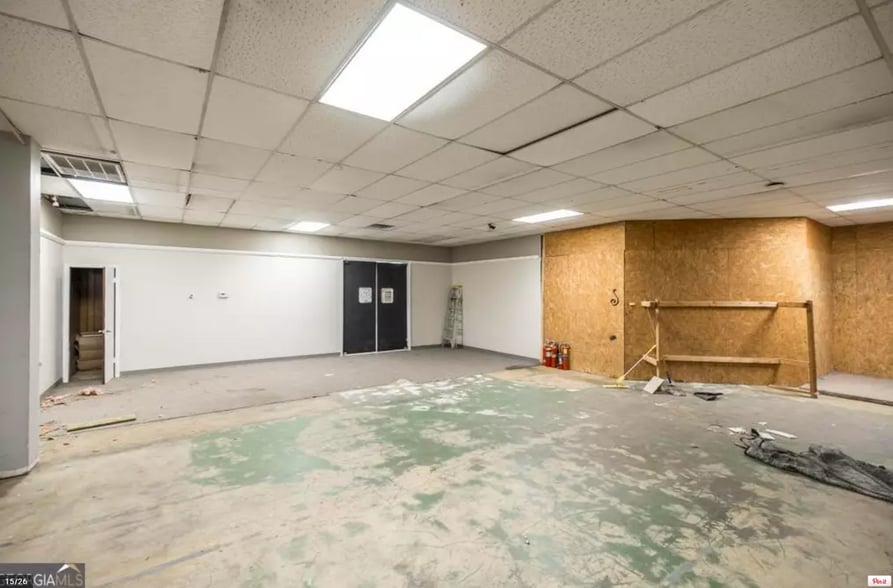 More Photos Of 910 S 7th St, Cordele Freestanding For Sale