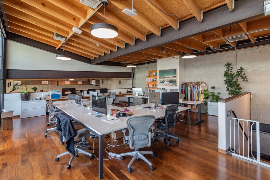 More Photos Of 2352 Ripple St, Los Angeles Office For Sale
