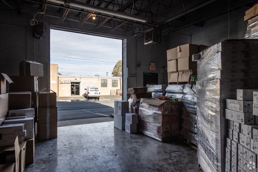 More Photos Of 160 Belmont Ave, Garfield Manufacturing For Sale