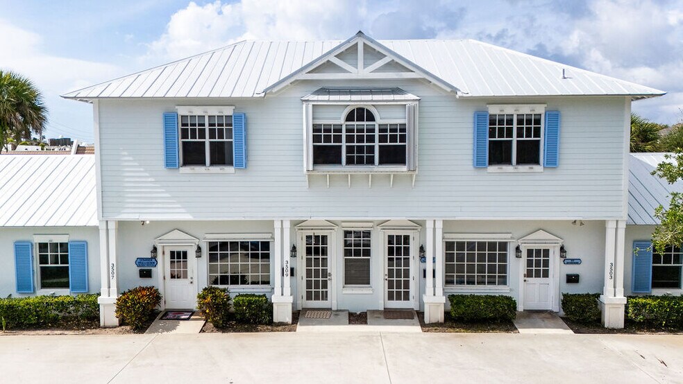 More Photos Of 3509 Ocean Dr, Vero Beach Flex For Sale