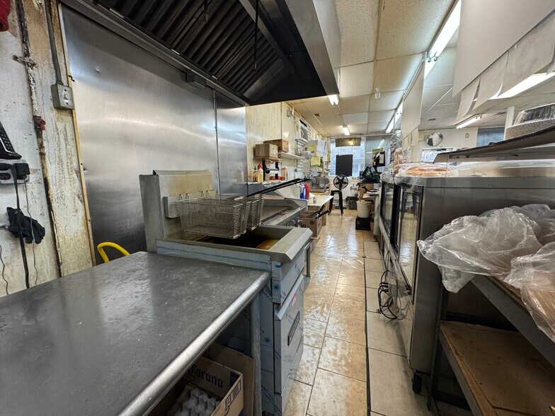 More Photos Of 37-39 Main St, Succasunna General Retail For Sale