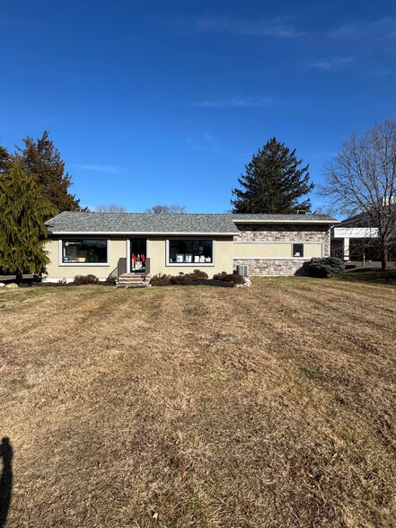 Primary Photo Of 138 N County Line Rd, Jackson Office For Sale