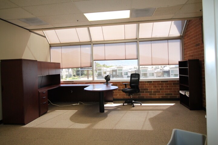 More Photos Of 3760 Highland Dr, Salt Lake City Office For Sale