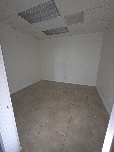 More Photos Of 44143-44147 20th St W, Lancaster Medical For Sale