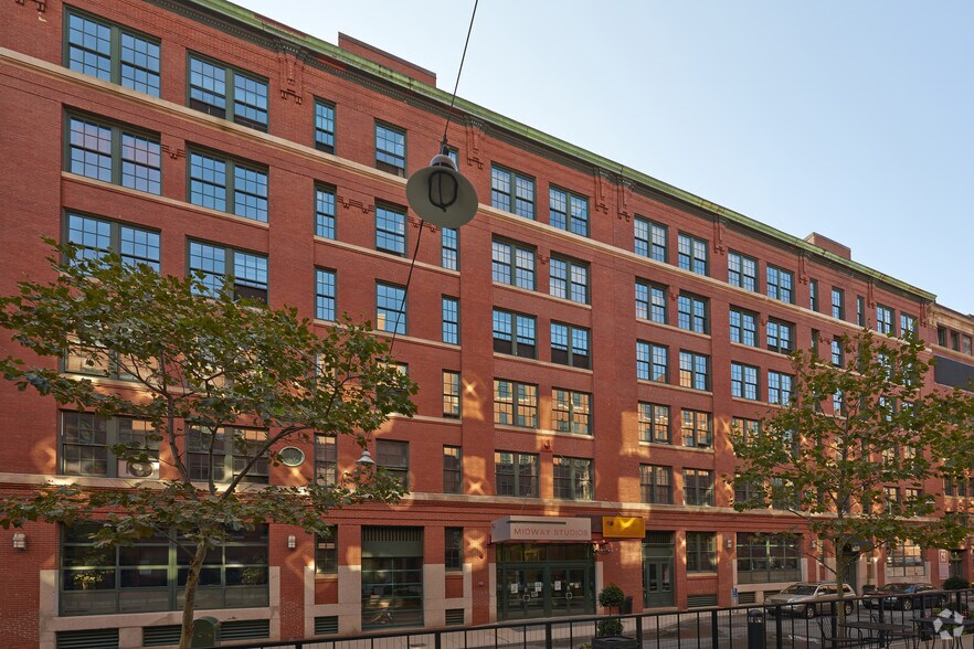 More Photos Of 15 Channel Center St, Boston Apartments For Lease