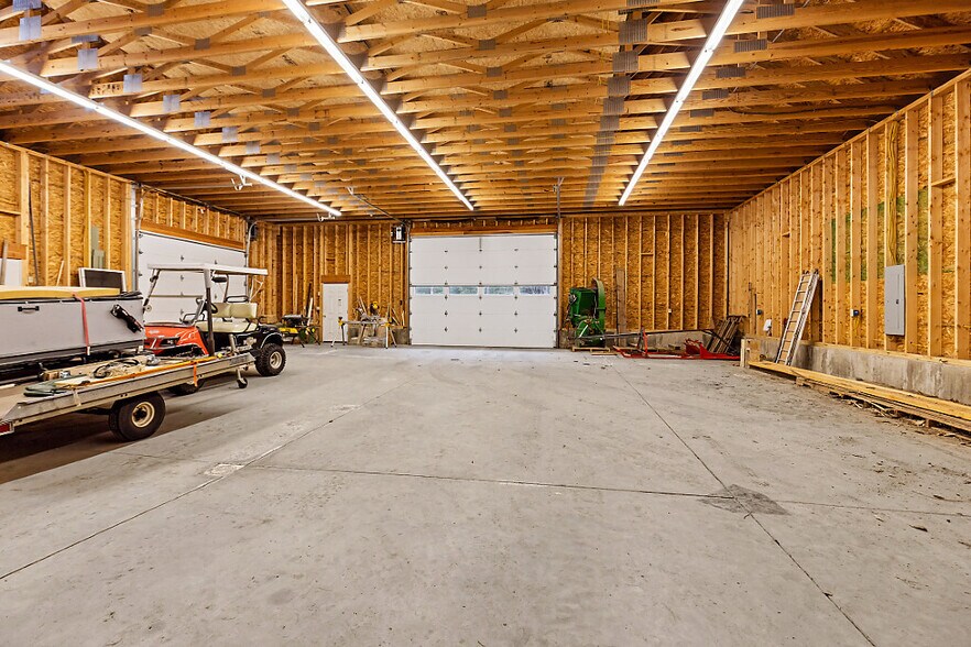 More Photos Of 17 Aviator Pl, Oakland Industrial For Sale