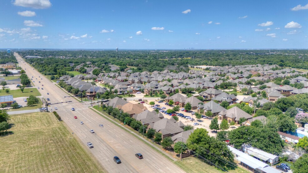 More Photos Of 9125 Belshire Dr, North Richland Hills Office For Lease