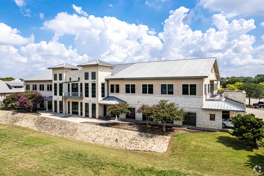 More Photos Of 5048 Tennyson Pky, Plano Office For Lease