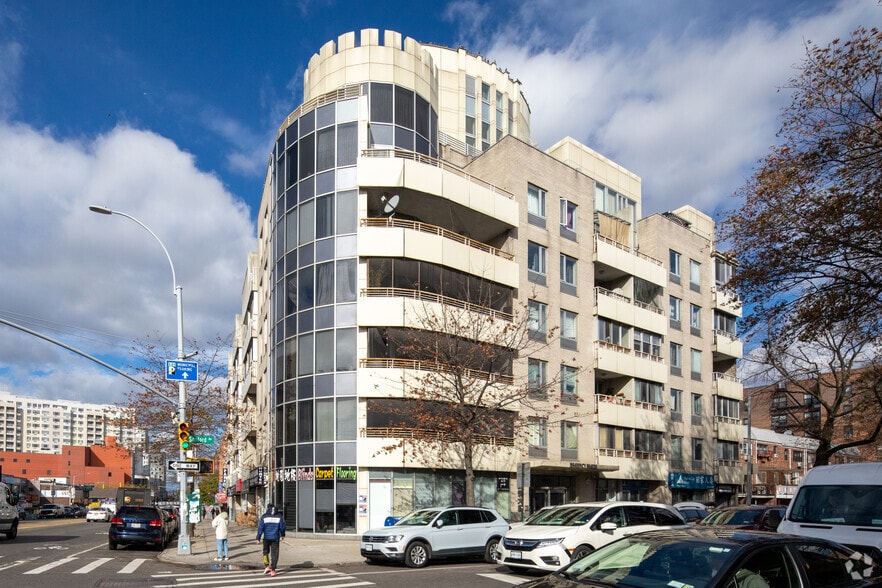 More Photos Of 13203 Sanford Ave, Flushing Apartments For Sale