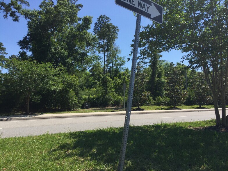 More Photos Of 0 Max Leggett Pky, Jacksonville Land For Sale