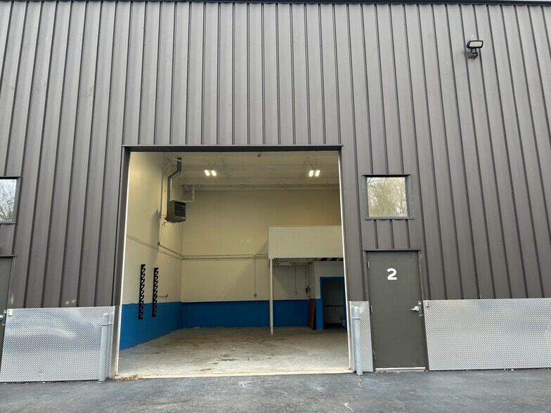 More Photos Of 27 Kondelin Rd, Gloucester Warehouse For Sale